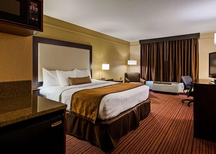 Best Western Plus Strawberry Inn&Suites