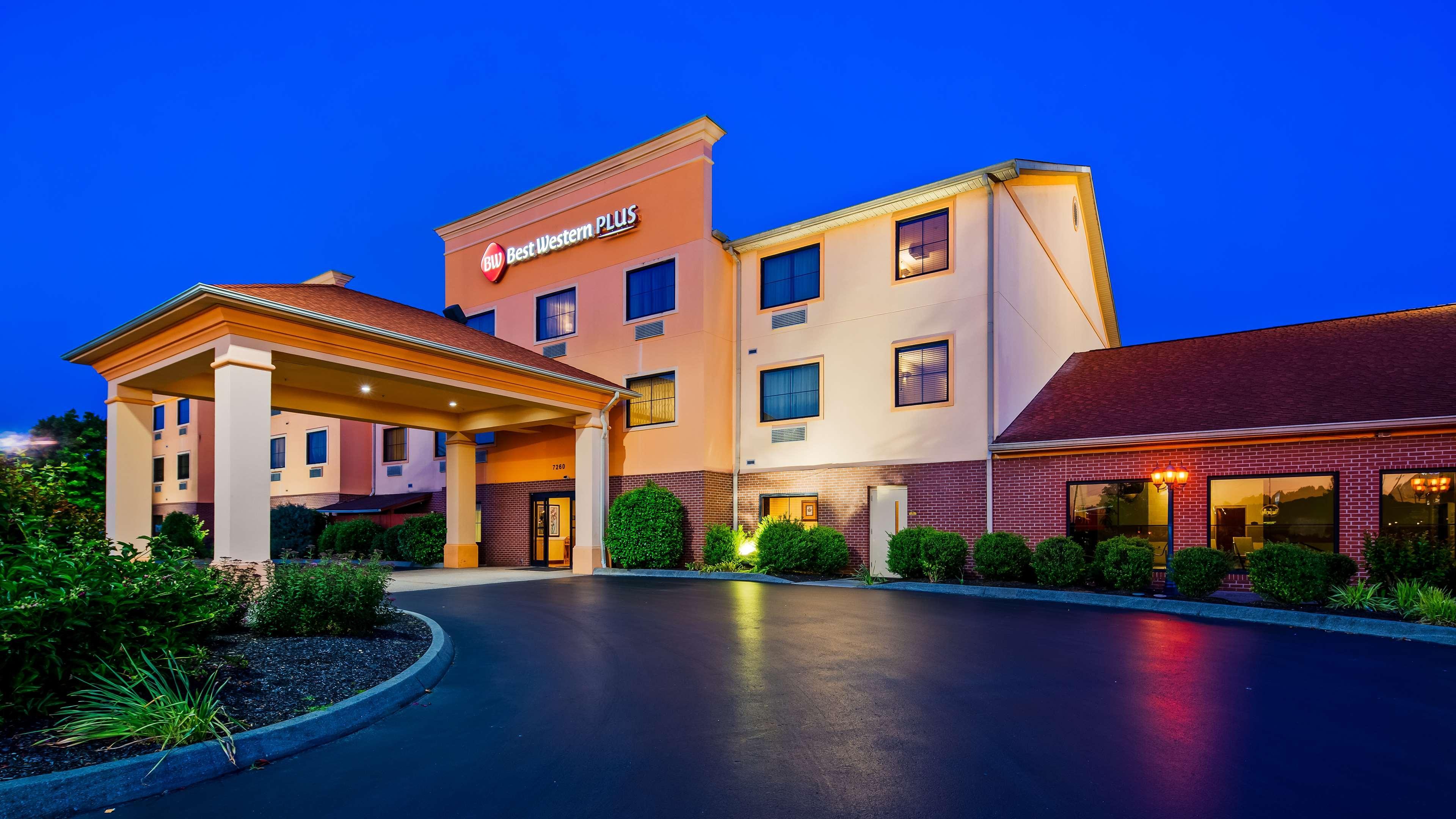 Hotel Western Strawberry Inn&suites