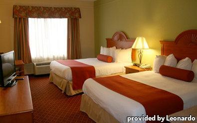 Western Strawberry Inn&suites Hotel Knoxville
