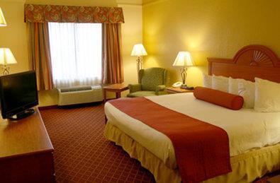 Western Strawberry Inn&suites Knoxville