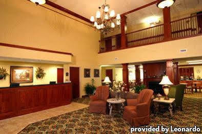 Western Strawberry Inn&suites Knoxville